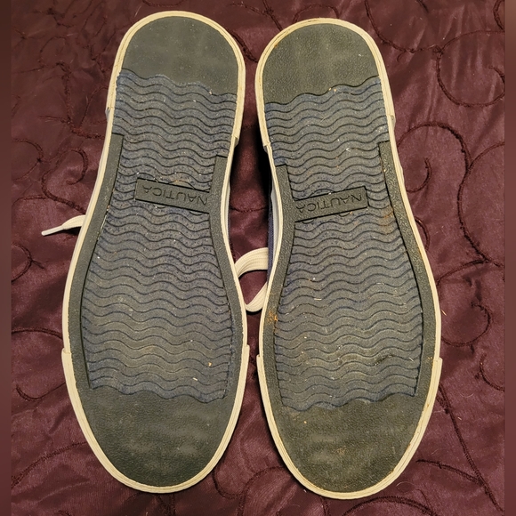 Nautica Navy Tie Sneakers, Men's Size 9 - Picture 4 of 5